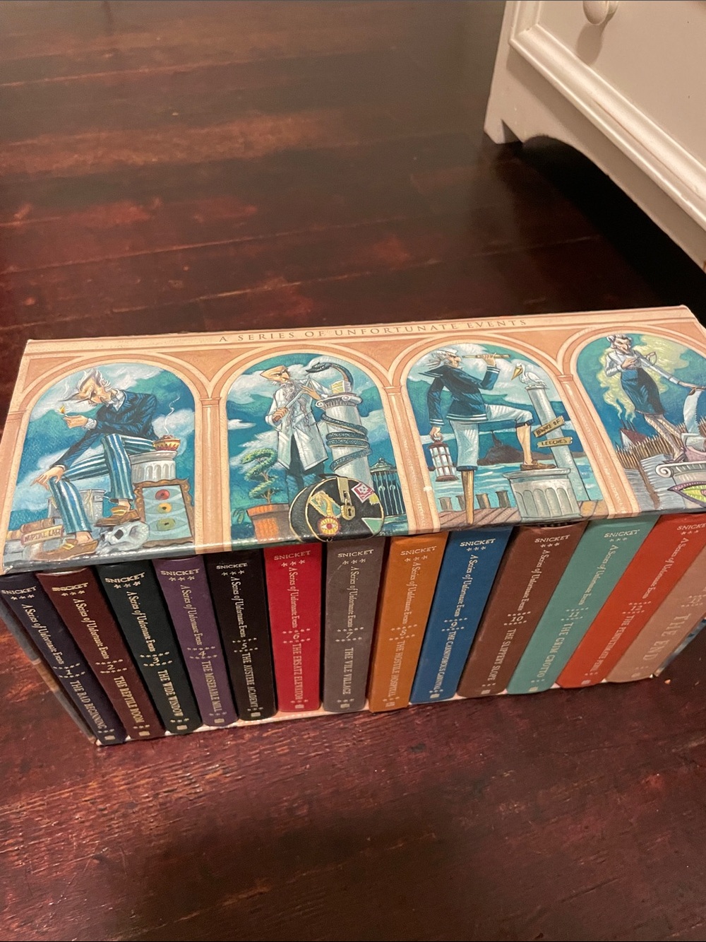 A series of unfortunate events Classic Hardcover Book Box Set - Multicolor